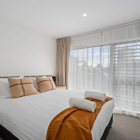 Alps And Lake Retreat Wanaka Albert Town Bagian luar foto