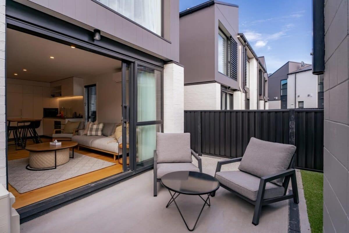 Alps And Lake Retreat Wanaka Albert Town Bagian luar foto