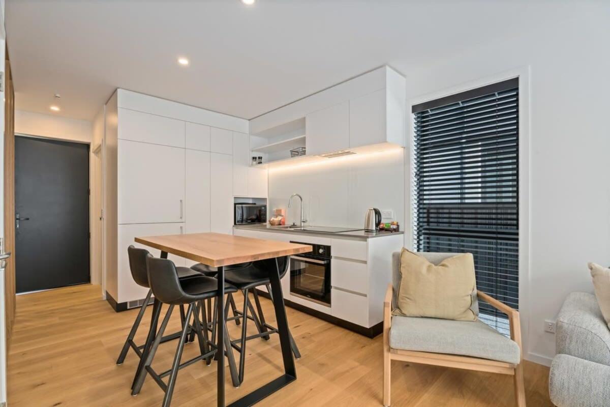 Alps And Lake Retreat Wanaka Albert Town Bagian luar foto