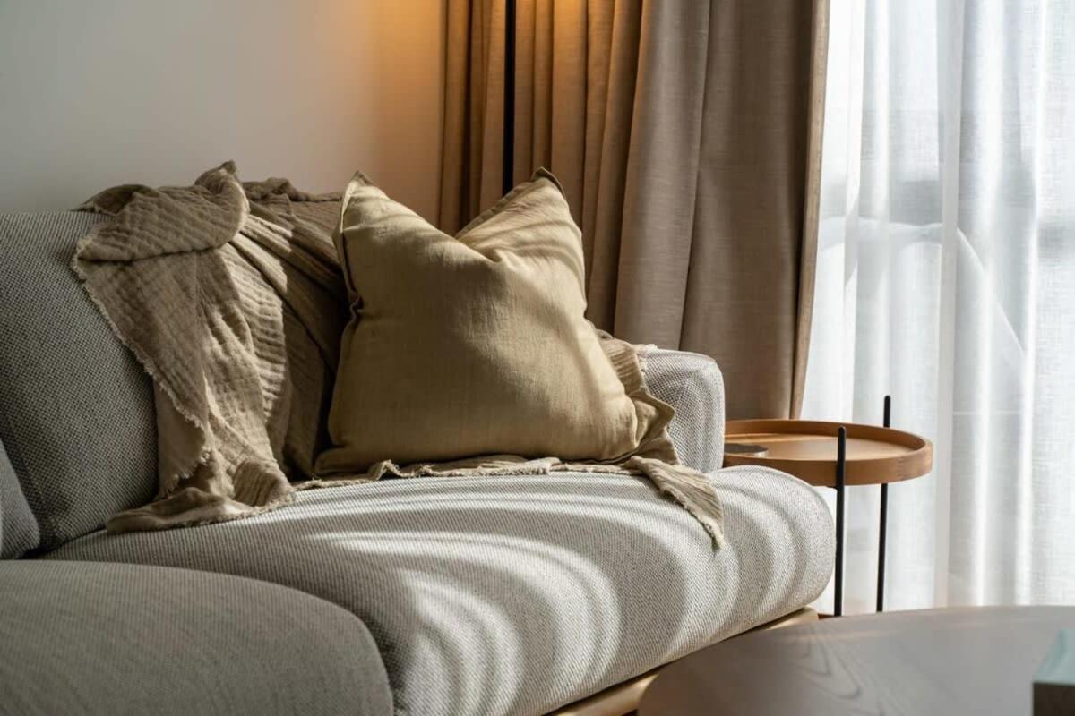 Alps And Lake Retreat Wanaka Albert Town Bagian luar foto