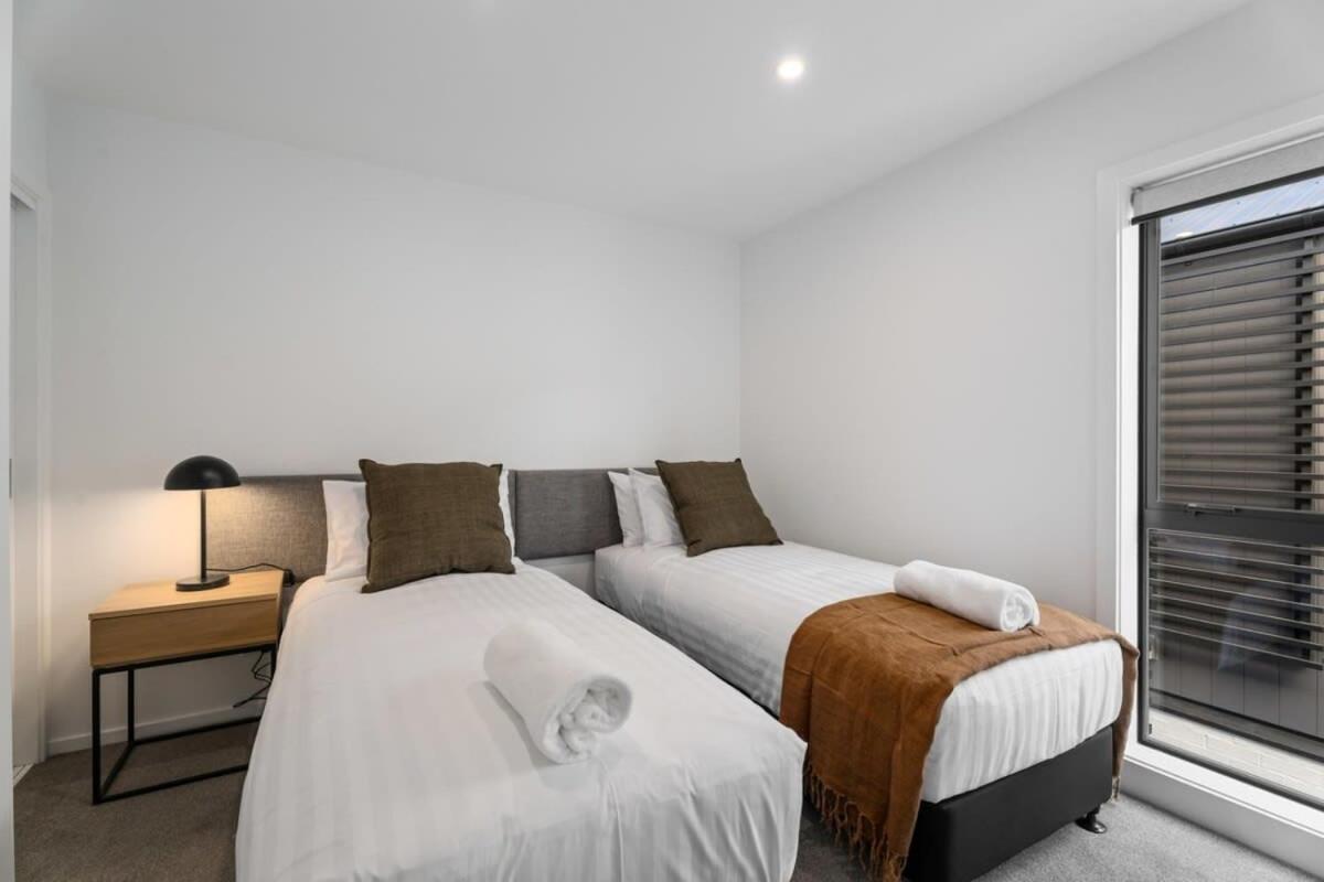 Alps And Lake Retreat Wanaka Albert Town Bagian luar foto