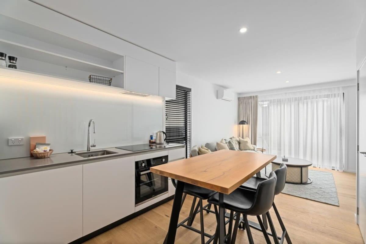 Alps And Lake Retreat Wanaka Albert Town Bagian luar foto