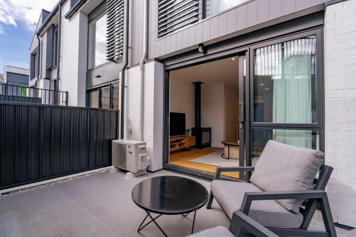 Alps And Lake Retreat Wanaka Albert Town Bagian luar foto